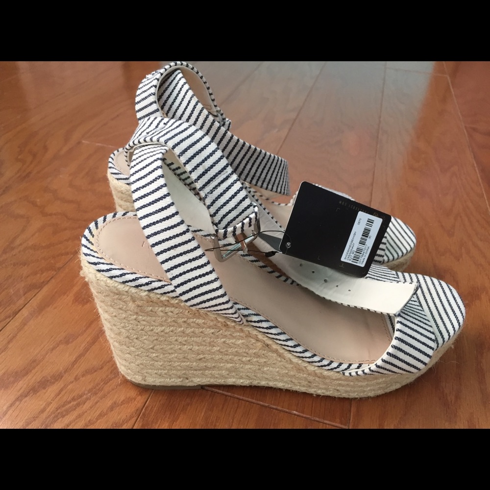 Forever 21 Espadrilles - Picture 3 of 5